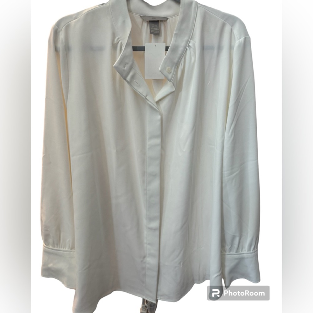 H&M buttoned down blouse Size XXL NWT